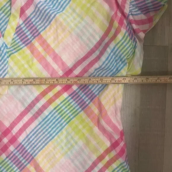 Crown & Ivy Women's Dolman Sleeve Split Neck Plaid Top size Medium - Picture 10 of 13